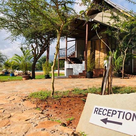 Oldonyo Orok Lodge Kajiado ภายนอก รูปภาพ