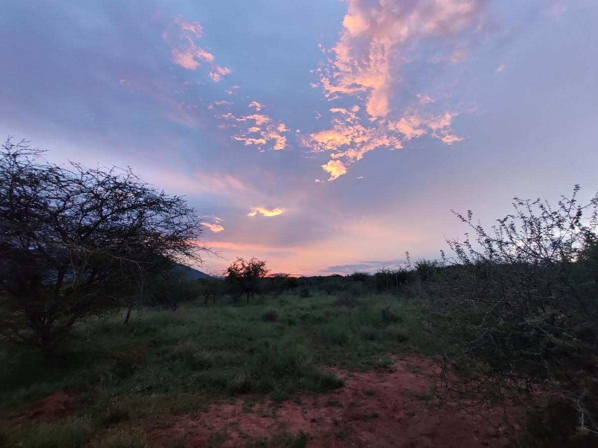 Oldonyo Orok Lodge Kajiado ภายนอก รูปภาพ